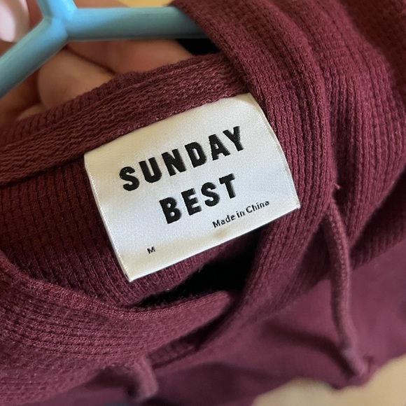 aritzia red thermal cropped hoodie - Picture 3 of 3